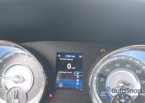 2014 Chrysler 300 z USA, uszkodzony, nr VIN 2C3CCAAG4EH376259